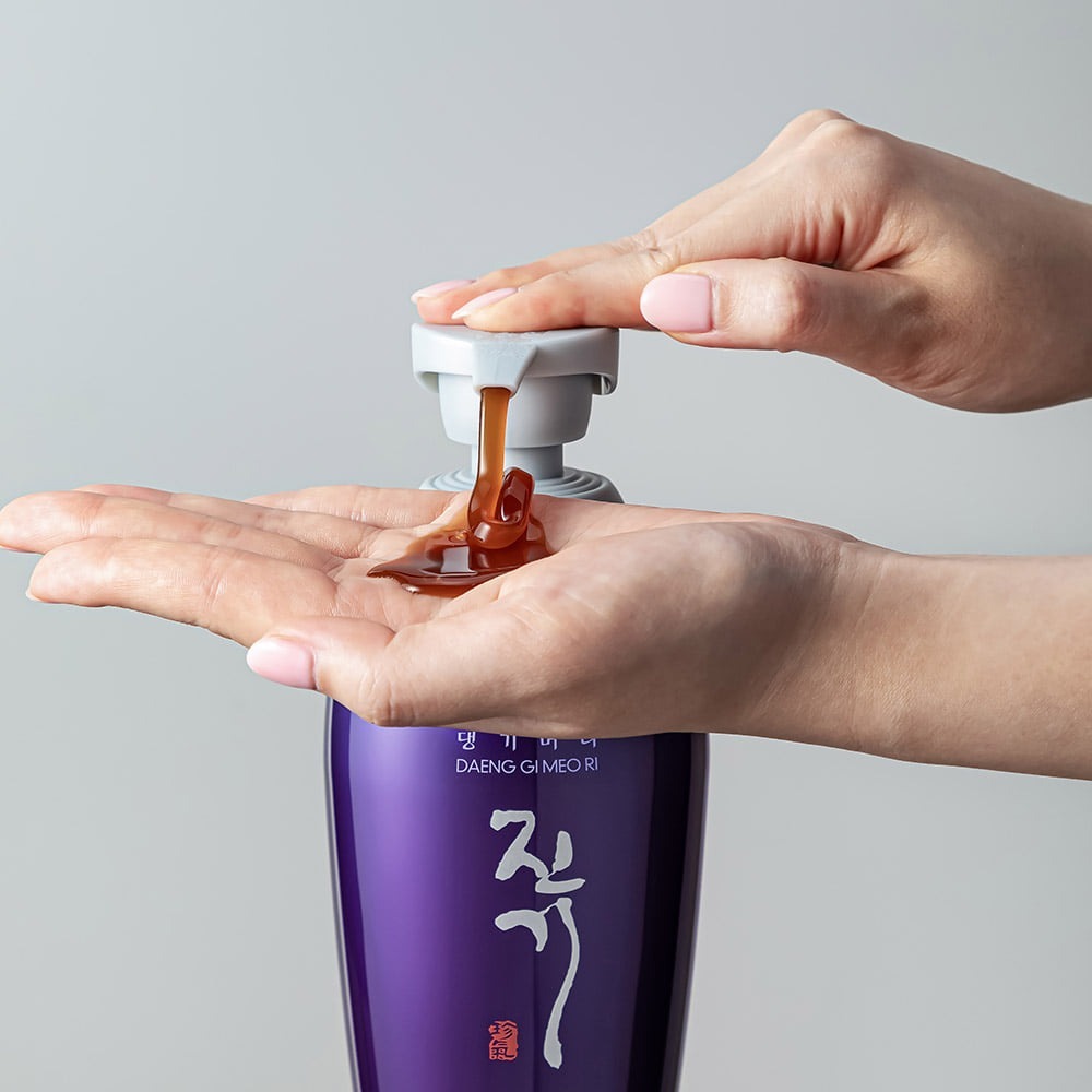 DAENG GI MEO RI - Jin Gi Vitalizing Shampoo & Conditioner 500ml - Anti Dandruff and Itchiness